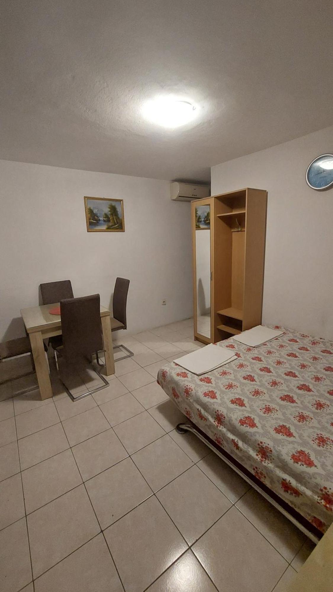 Apartments Bojanic บาร์ ภายนอก รูปภาพ