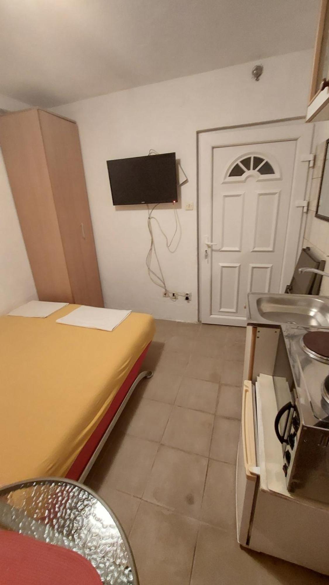 Apartments Bojanic บาร์ ภายนอก รูปภาพ