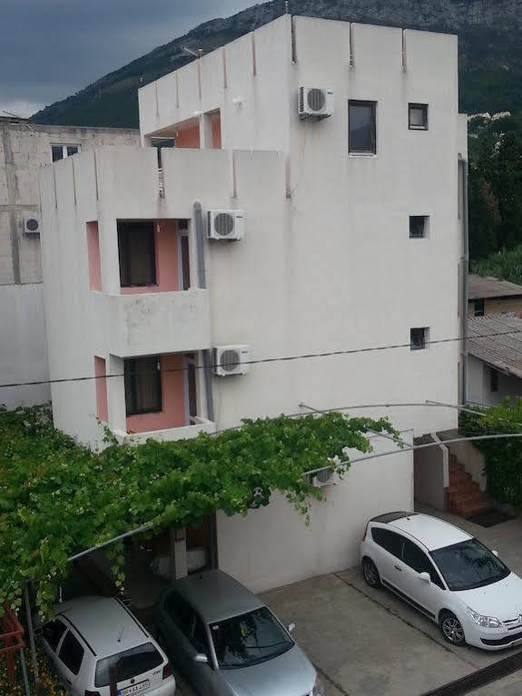 Apartments Bojanic บาร์ ภายนอก รูปภาพ